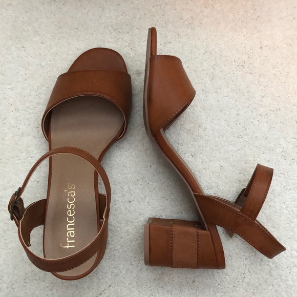 Francesca’s Tan Heel - Picture 2 of 5